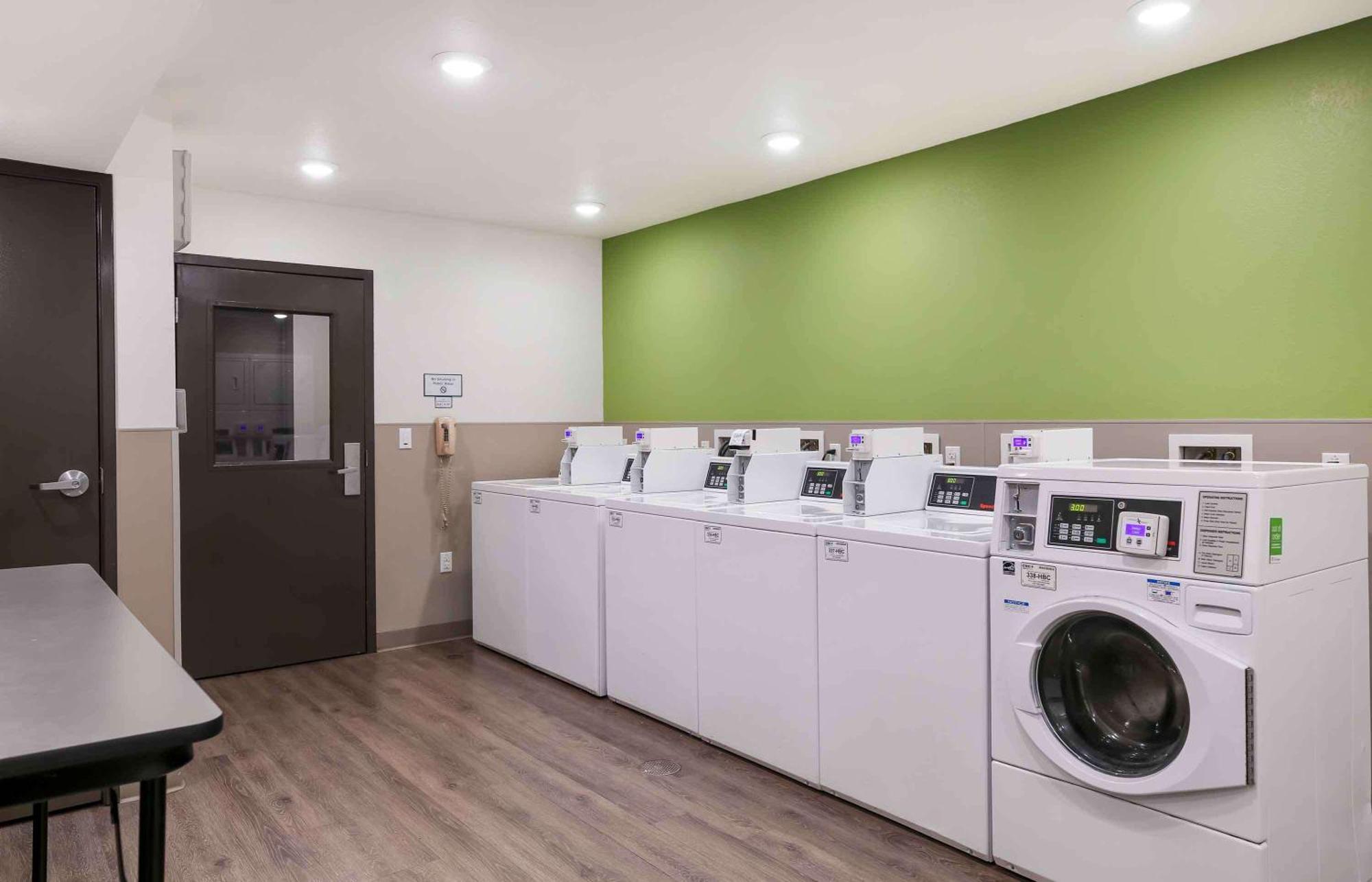 Extended Stay America Suites - Πρόβιντενς Εξωτερικό φωτογραφία